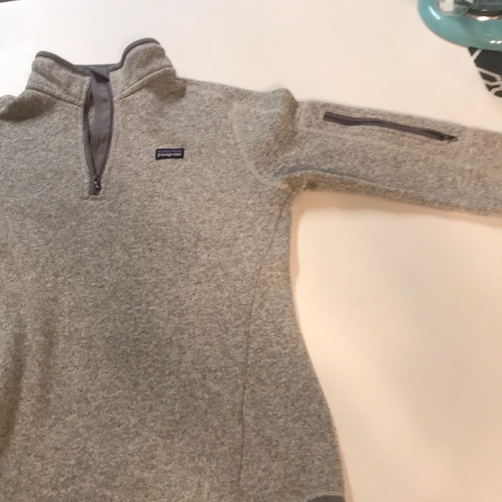 Size small 1/4 zip women’s Patagonia